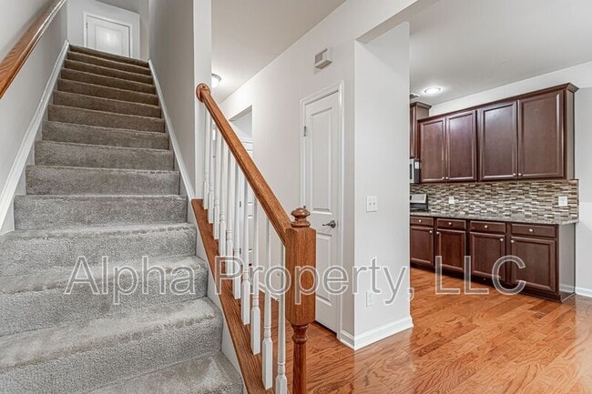 Building Photo - 106 Middleby Way