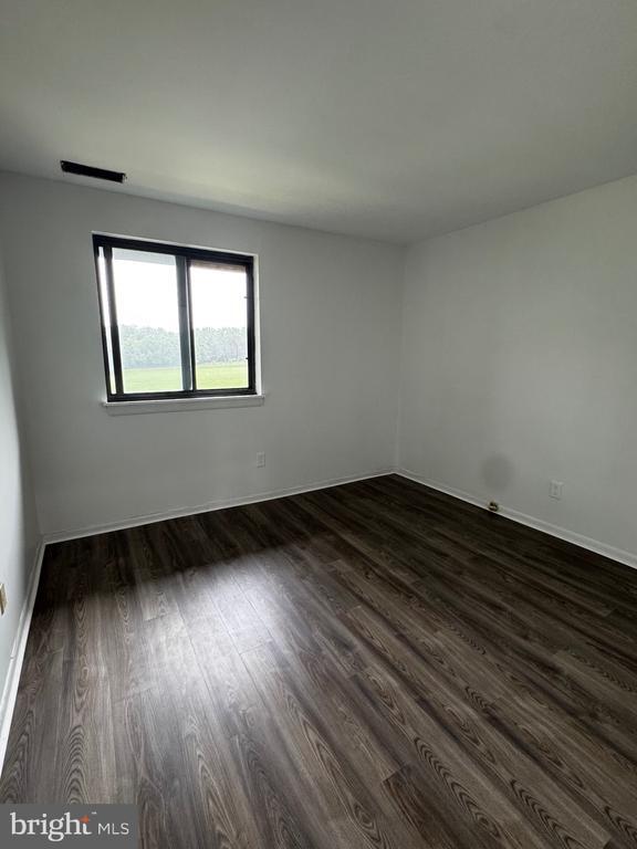 Building Photo - 6011 Majors Ln