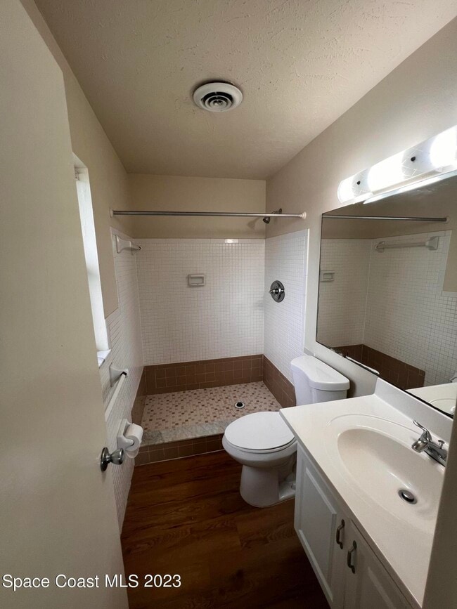 Building Photo - 40 Carib Dr