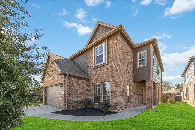 Building Photo - 2214 Yellow Fern Path