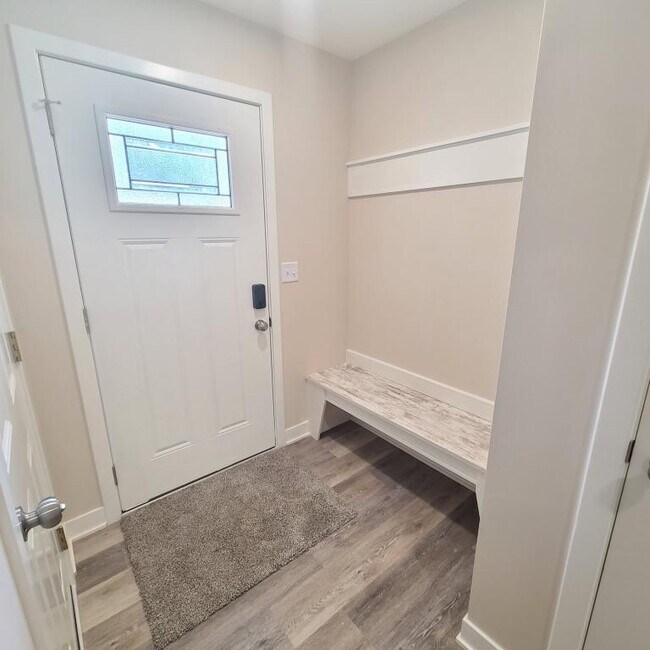 Building Photo - 1357 Lofton Way