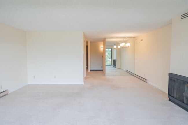 Building Photo - 2929 76th Ave SE