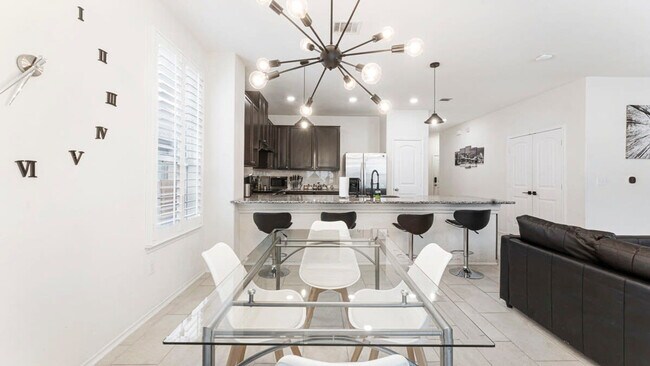 Building Photo - 7301 Altidore Dr