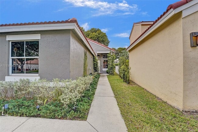 Building Photo - 648 Sand Creek Cir