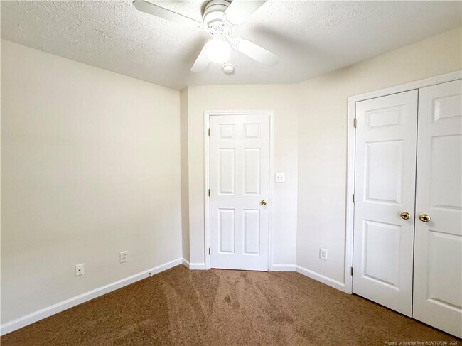 Building Photo - 5641 Middlefield Pl