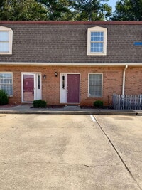 Building Photo - Charming 2 Bed 1.5 Bath!