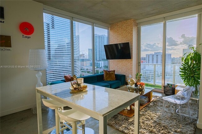 Building Photo - 151 SE 1st St