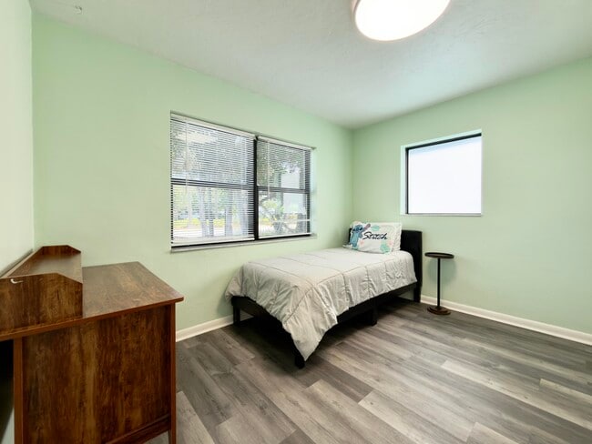 Building Photo - 210 Ocean Pkwy