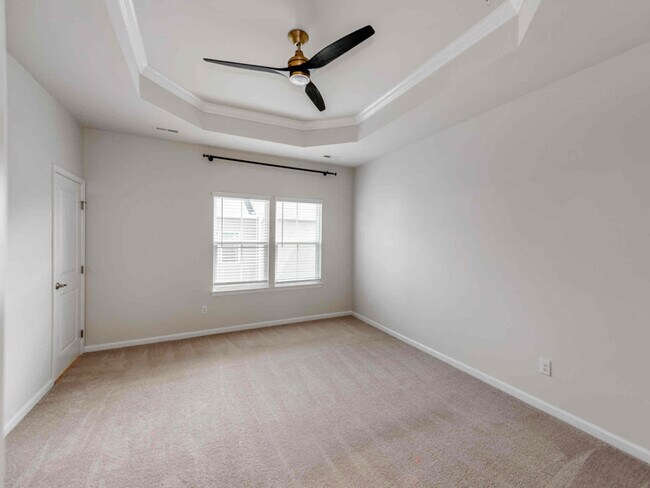 Building Photo - 10756 Overlook Mountain Dr