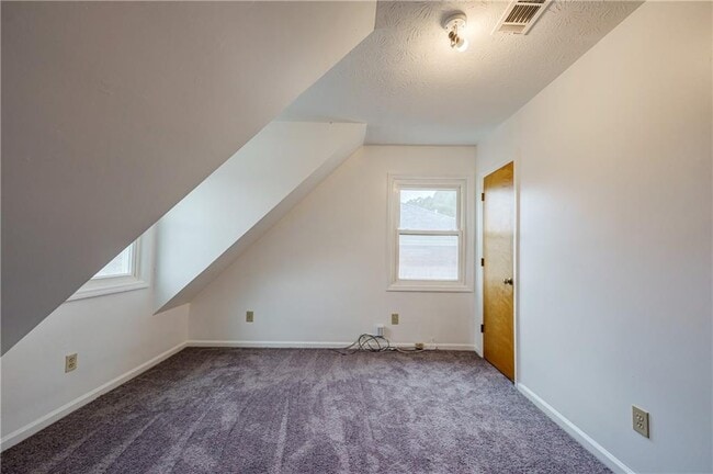 Building Photo - 805 Arbor Hill Dr