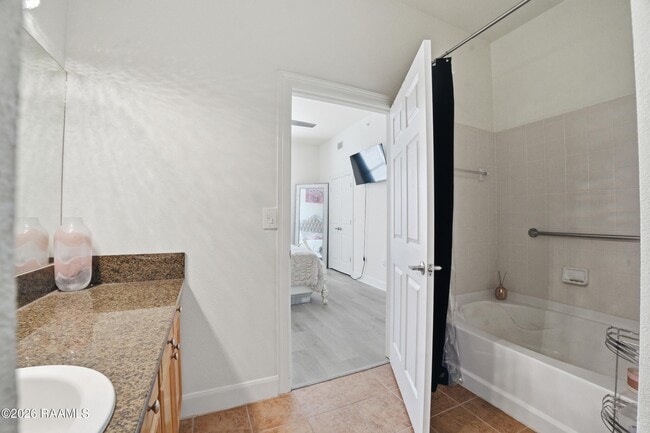 Building Photo - 201 Settlers Trace Blvd