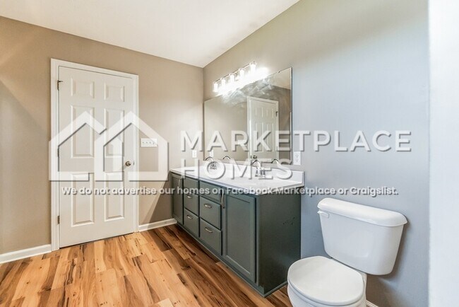 Building Photo - 794 Carolina Way