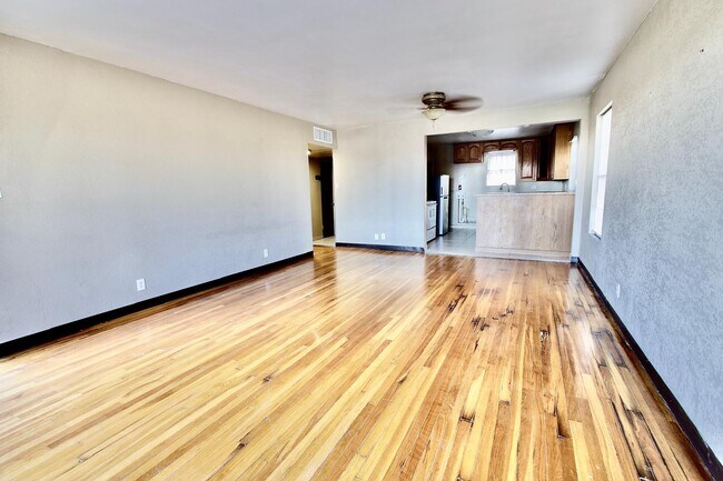 Building Photo - 1203 Alabama St