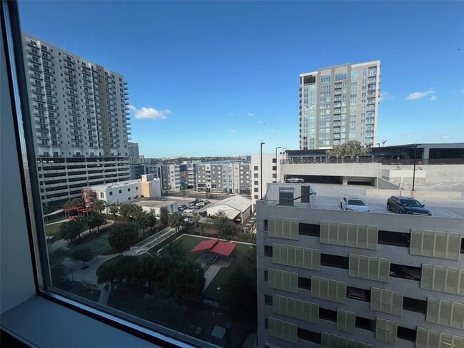 Building Photo - 1208 E Kennedy Blvd