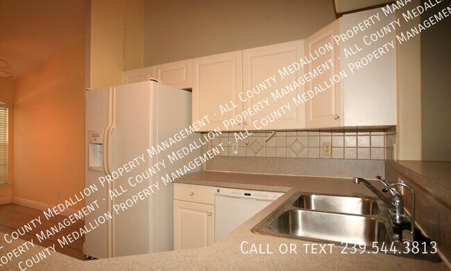 Building Photo - 606 SE 6th Terrace