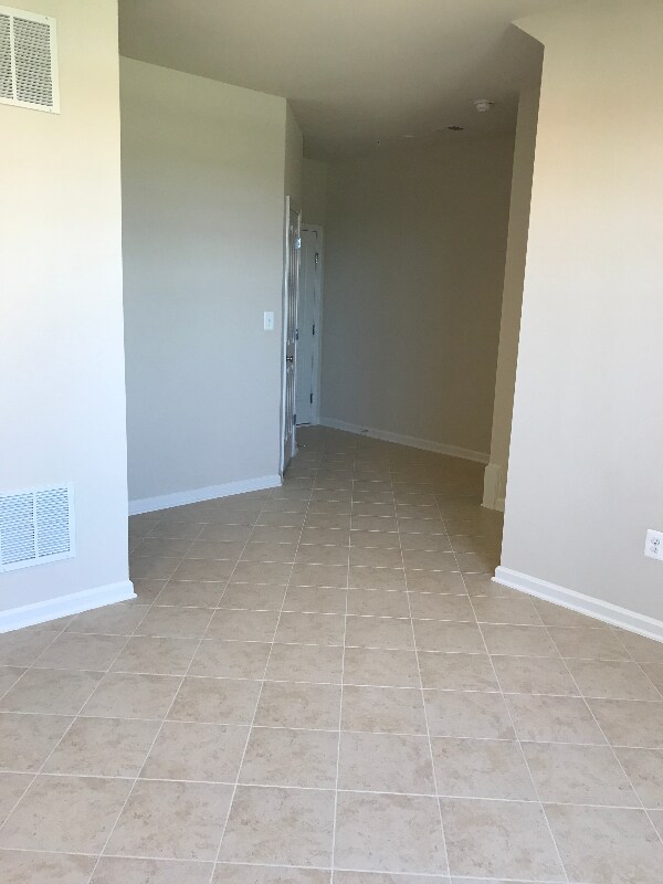 Building Photo - 22214 Fulmer Ave