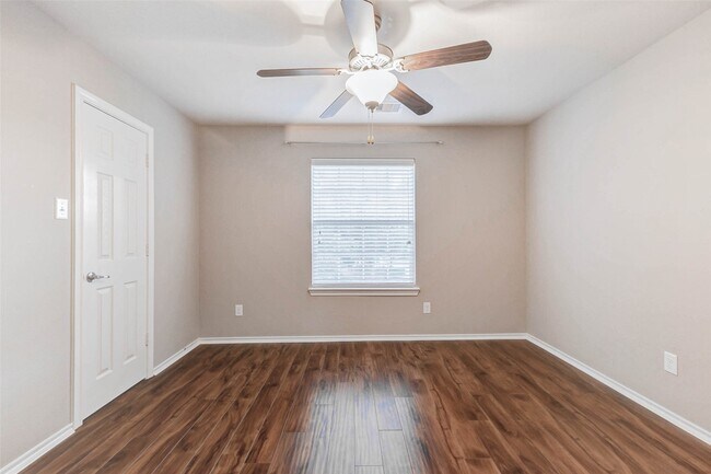 Building Photo - 24558 Folkstone Cir