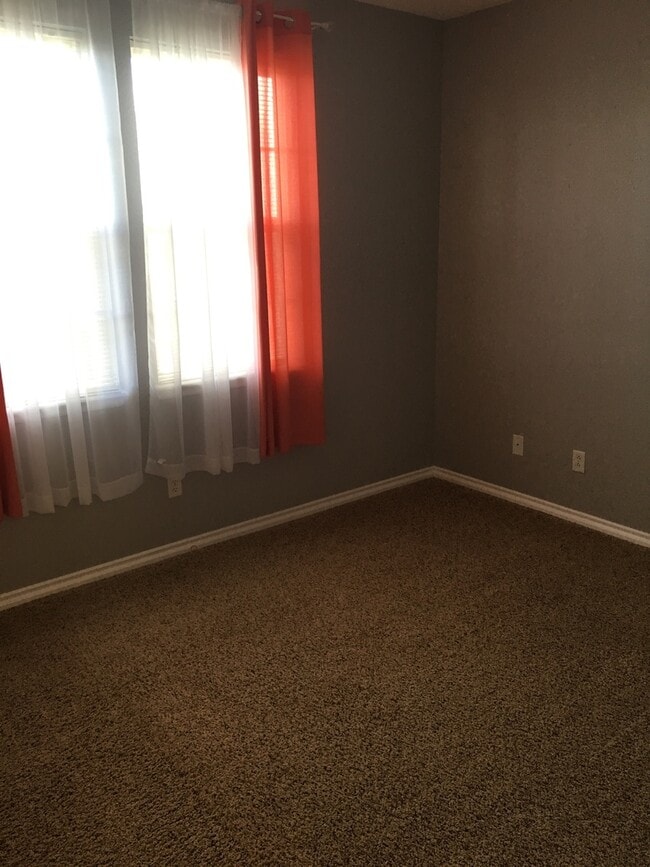Building Photo - Beautiful + Bright Broadlands Condo for Lease!