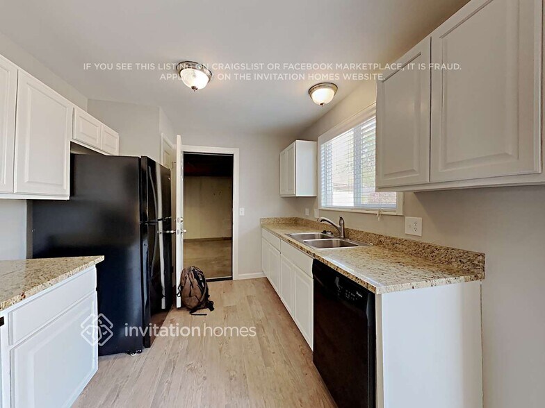 Building Photo - 5305 E 108th Pl