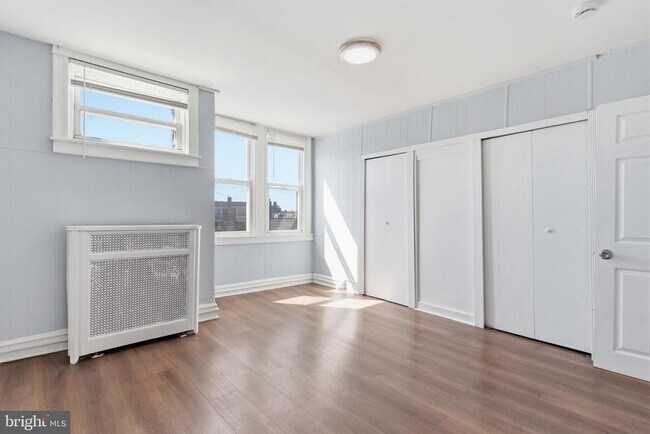 Building Photo - 2143 66th Ave