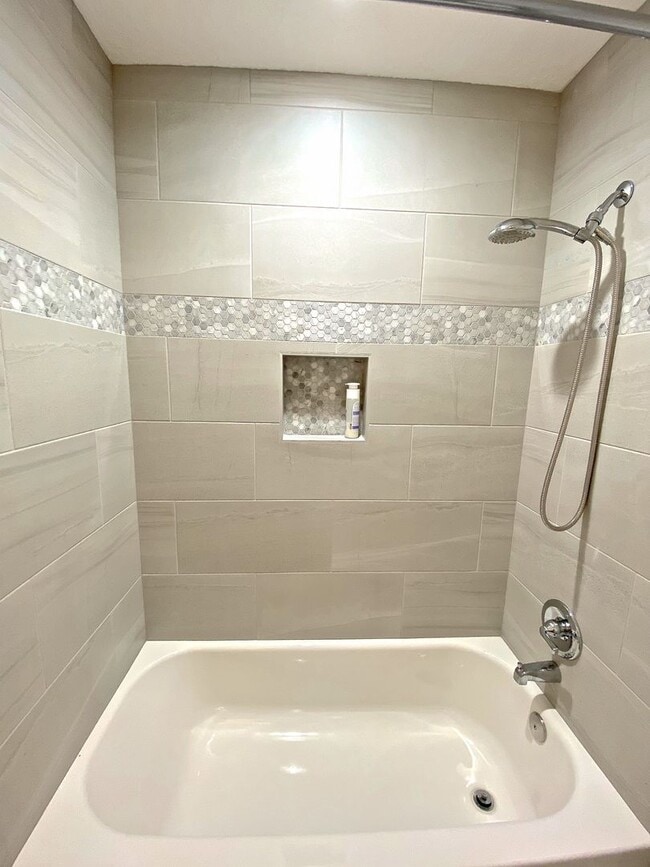 Building Photo - Lake Nona Pool Home for Rent 4bed 3 bath