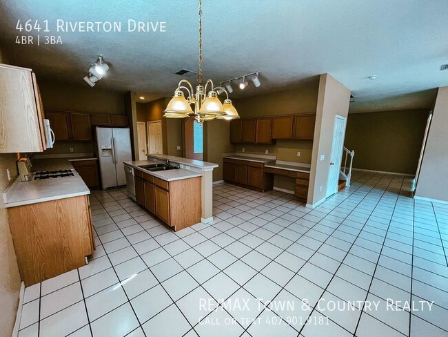 Building Photo - 4641 Riverton Dr