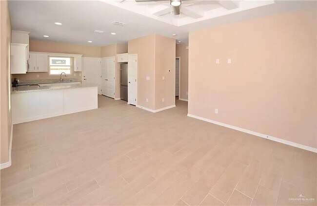 Building Photo - 23 West Dr