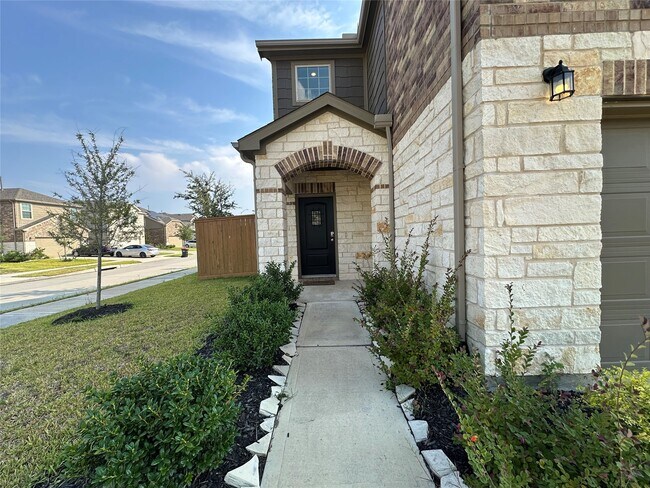 Building Photo - 1052 Laguna Cv Dr