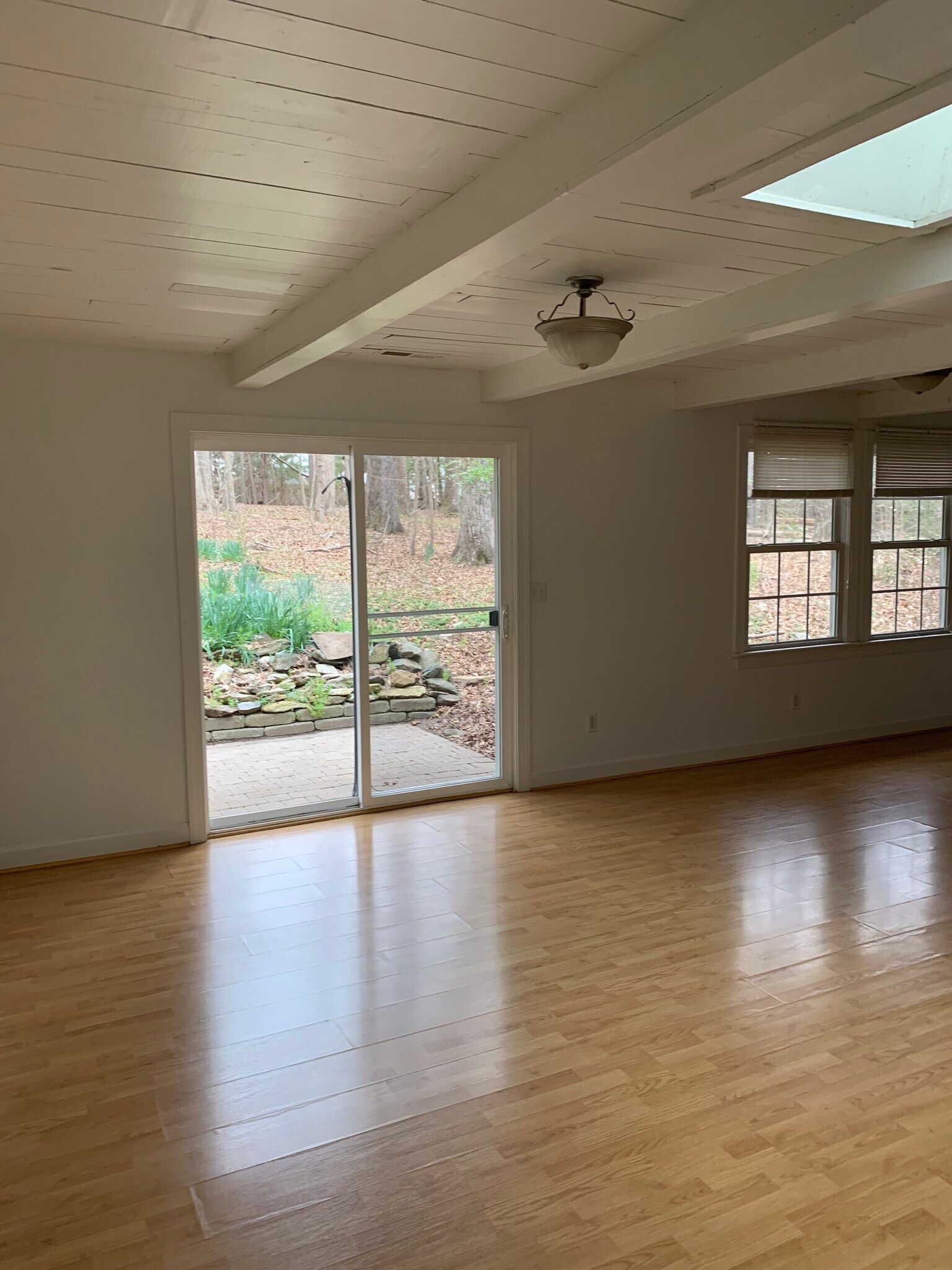 Building Photo - 125 Wild Primrose Ln