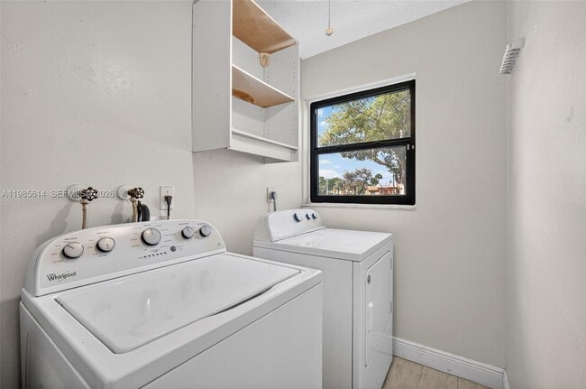 Building Photo - 1451 NW 92nd Ave