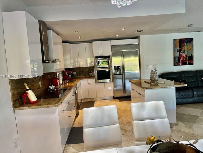 Building Photo - 4872 SW 140th Ave