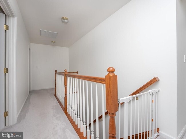 Building Photo - 1458 Highfield Ct