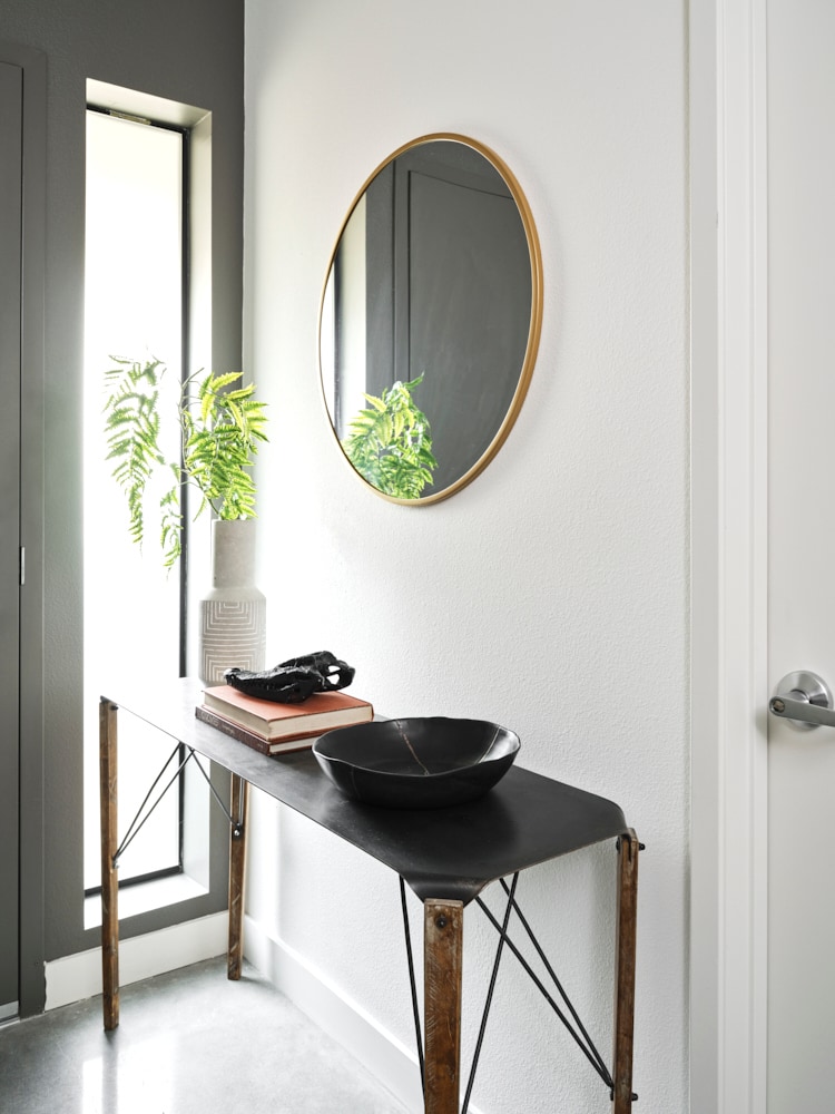 Building Photo - Hive Culver