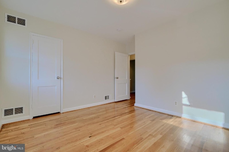 Building Photo - 825 Mildred Ave