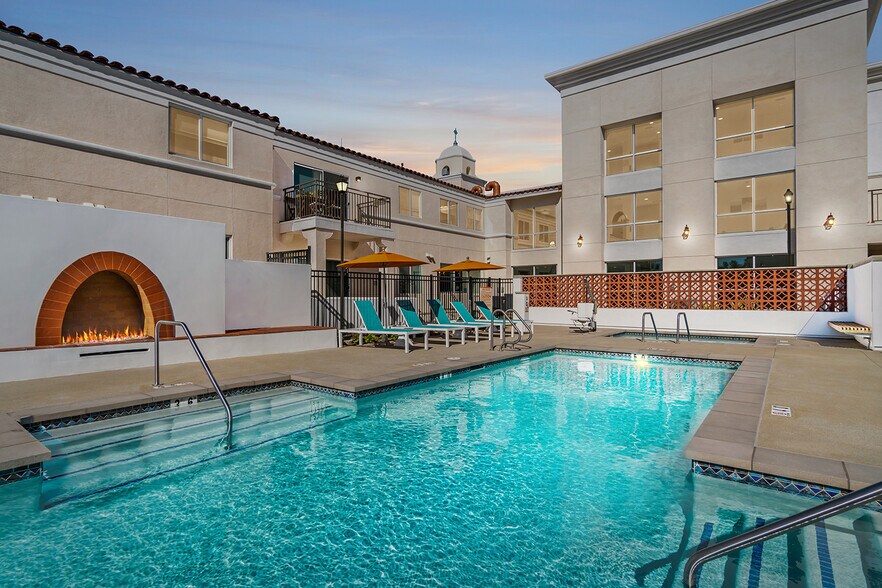 Primary Photo - Haven at La Mesa