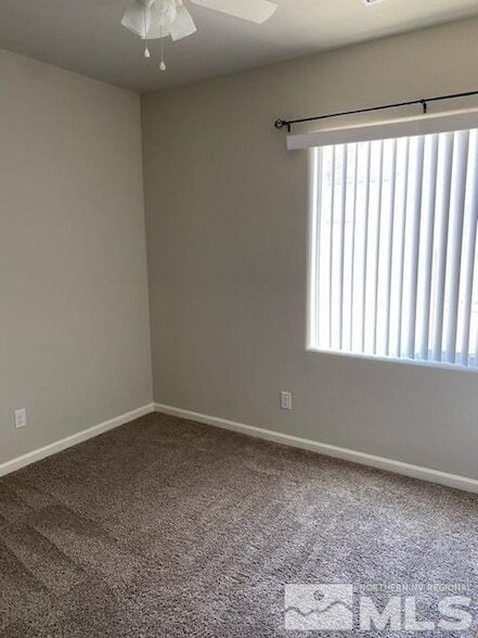 Building Photo - 175 Walnut Dr