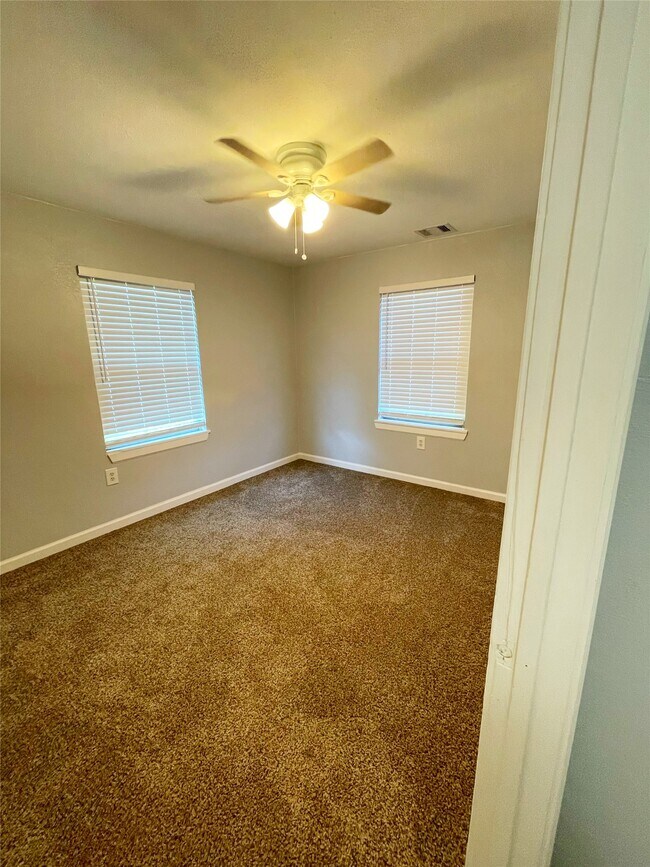 Building Photo - 3627 Keeland St