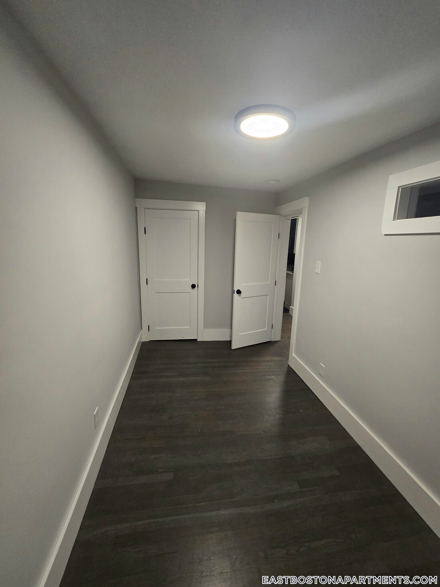 Building Photo - 118 Marginal St