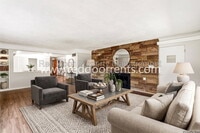 Building Photo - 4701 Kessler Blvd E Dr