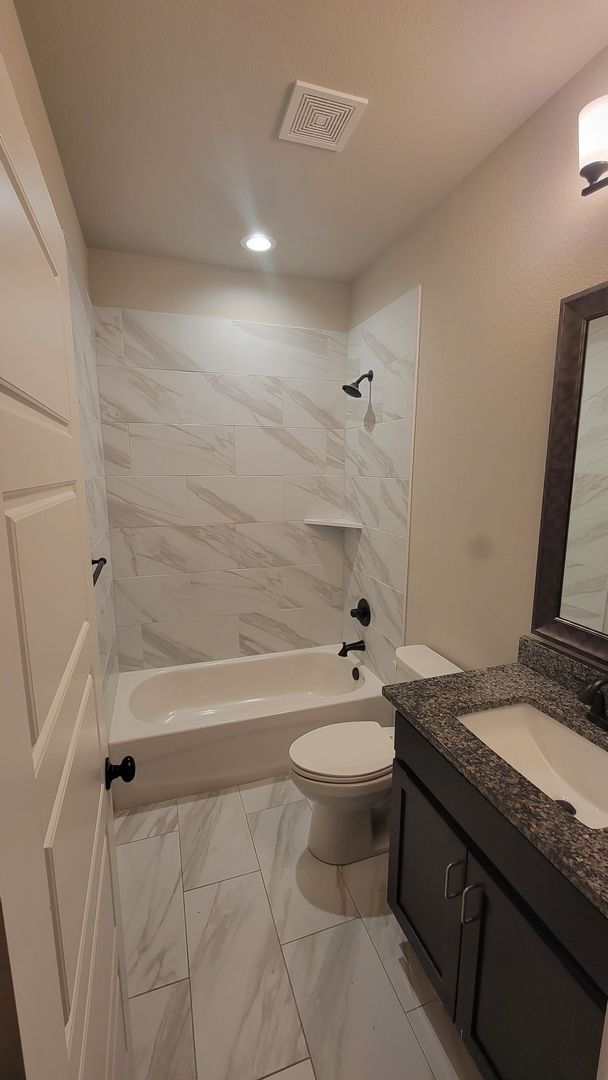 Building Photo - COMING SOON - Commuter Friendly - 3/2/2