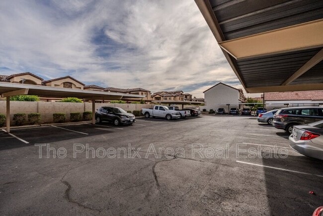 Building Photo - 2985 N Oregon St