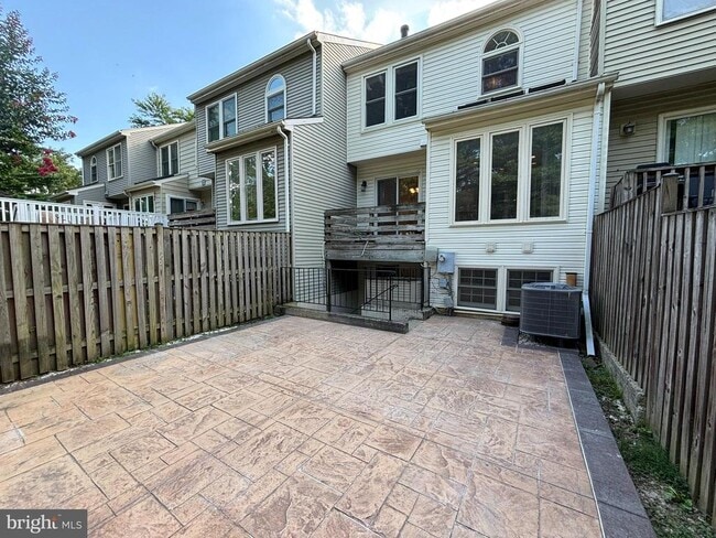 Building Photo - 6149 Joust Ln