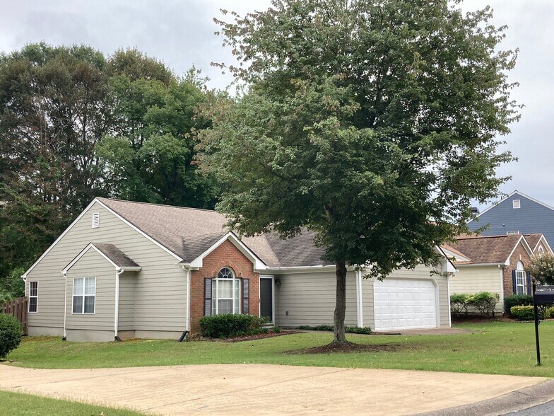 Building Photo - 2328 Leacroft Way