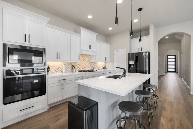 Building Photo - 23039 Birchwood Valley Ln