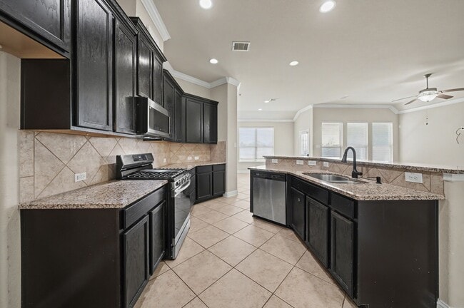 Building Photo - 1523 Bluestone Edge Ln