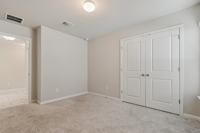 Building Photo - 112 Comet Pointe Dr