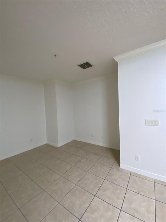 Building Photo - 9647 Tivoli Villa Dr