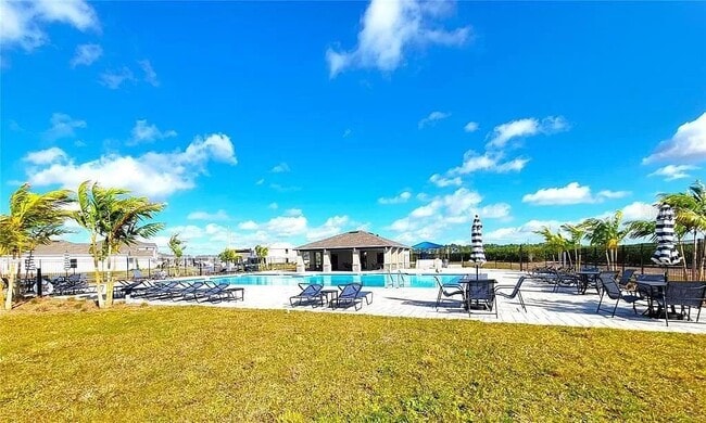 Building Photo - 680 Reggie Rd