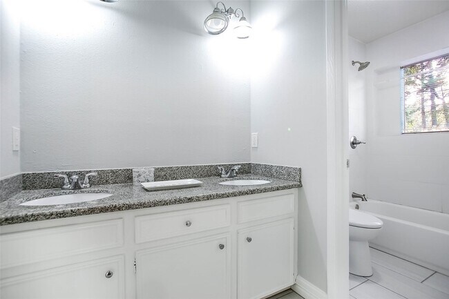 Building Photo - 56 E White Willow Cir