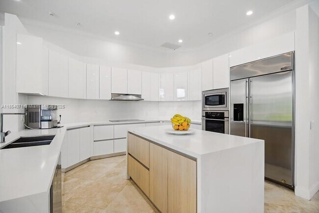 Building Photo - 2454 Provence Ct